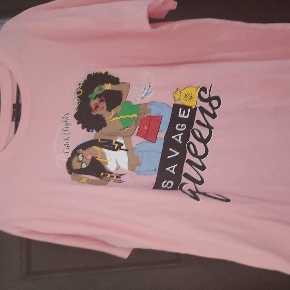 Women's graphic tee